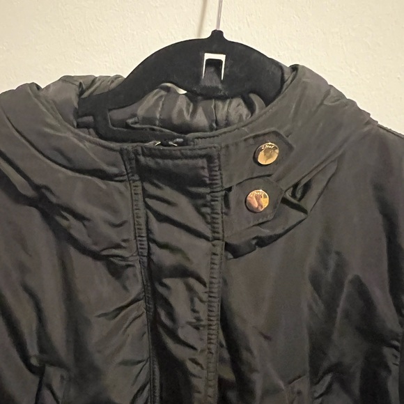ONLY black winter jacket. Size medium - Picture 4 of 8
